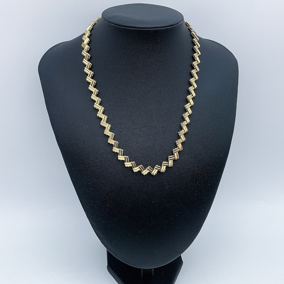 Vintage Gold Plated Zigzag Egyptian Style Hieroglyph Necklace - Picture 4 of 9